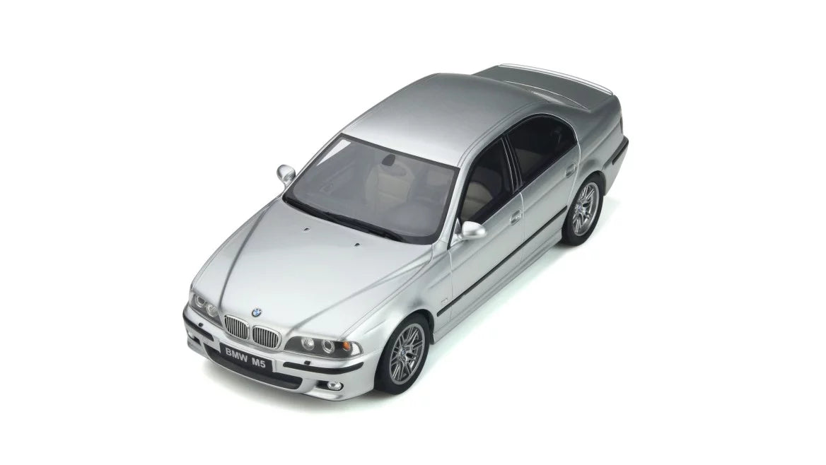 BMW E39 M5 Titanium Silver 2002 | 1:18 OttOmobile | Limited Edition to 3000 pcs