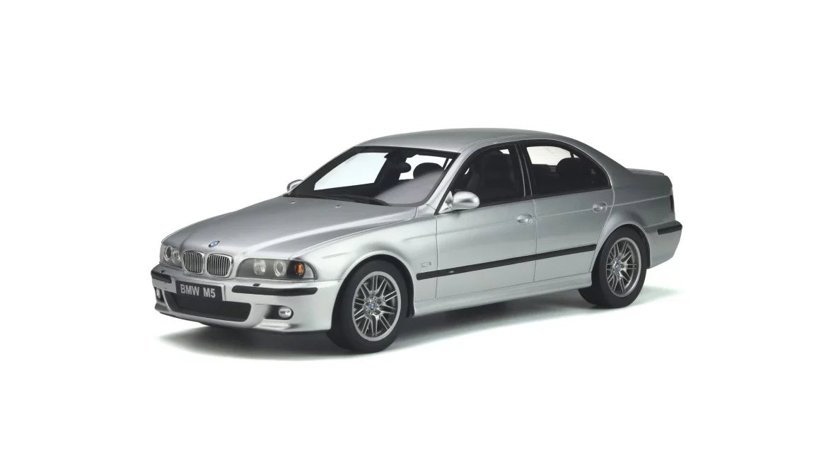 BMW E39 M5 Titanium Silver 2002 | 1:18 OttOmobile | Limited Edition to 3000 pcs