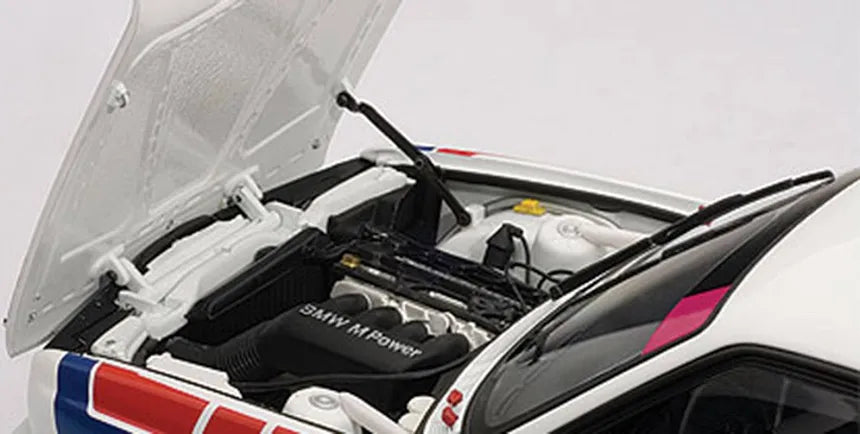 AUTOart 1:18 BMW M3 DTM 1992 – FINA First Motorsport – Rare Collector’s Edition