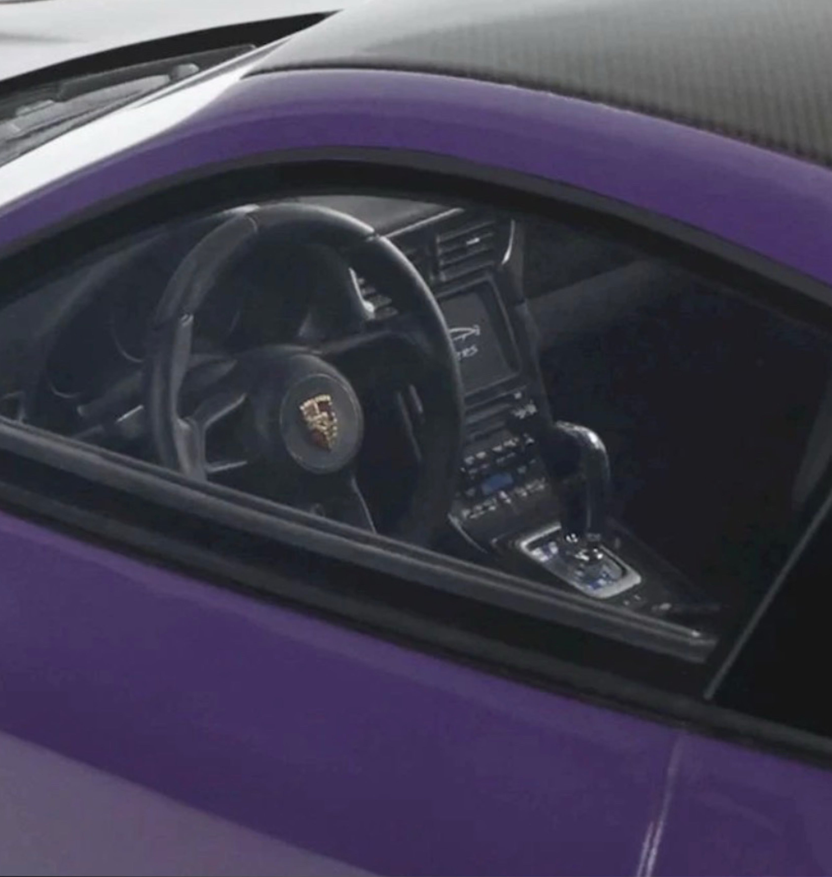 GT Spirit 1:18 Porsche 911 (991.2) GT2 RS – Limited Edition – Purple