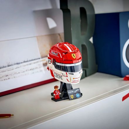 #16 Leclerc Scuderia Ferrari LEGO Helmet