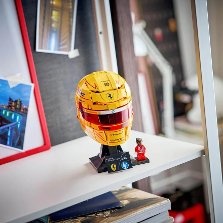 #44 Hamilton Scuderia Ferrari LEGO Helmet