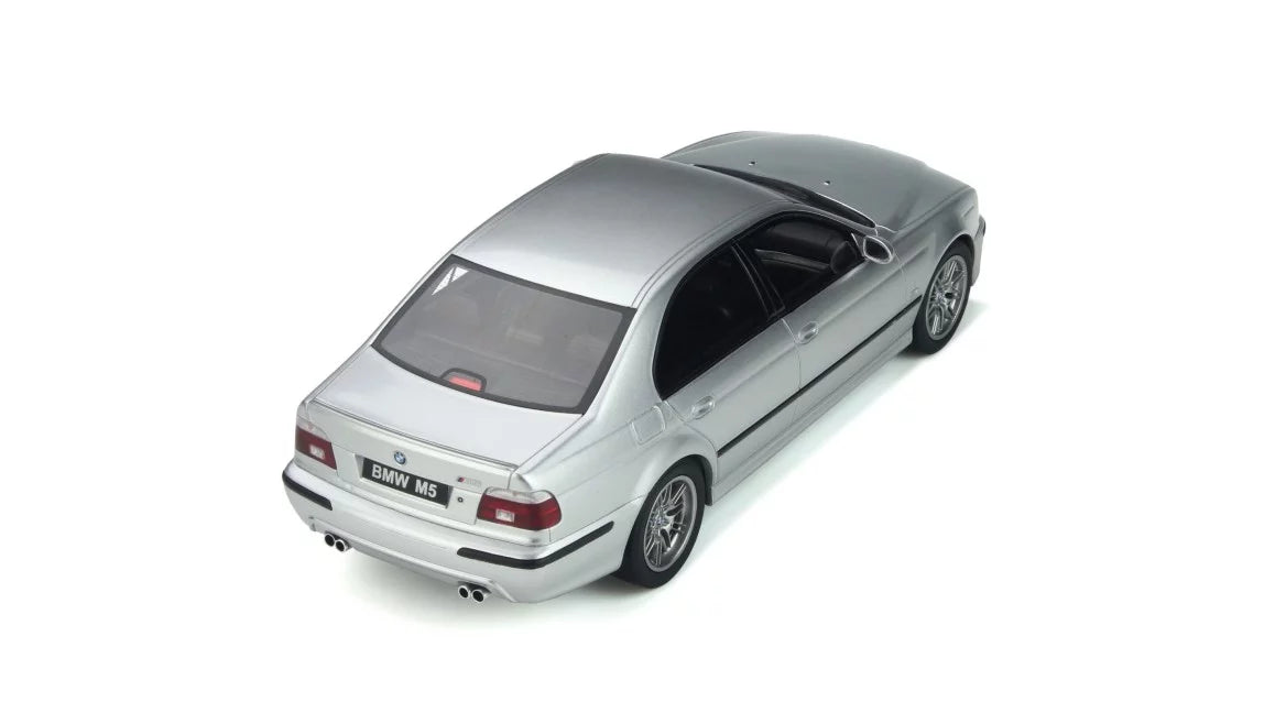 BMW E39 M5 Titanium Silver 2002 | 1:18 OttOmobile | Limited Edition to 3000 pcs