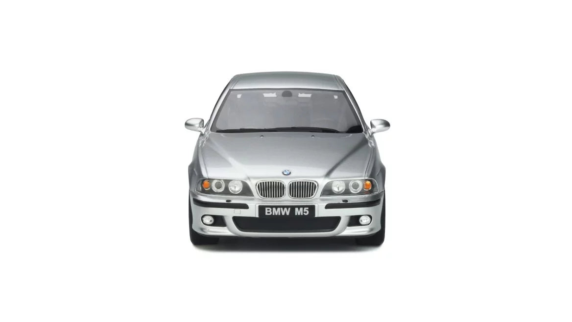 BMW E39 M5 Titanium Silver 2002 | 1:18 OttOmobile | Limited Edition to 3000 pcs