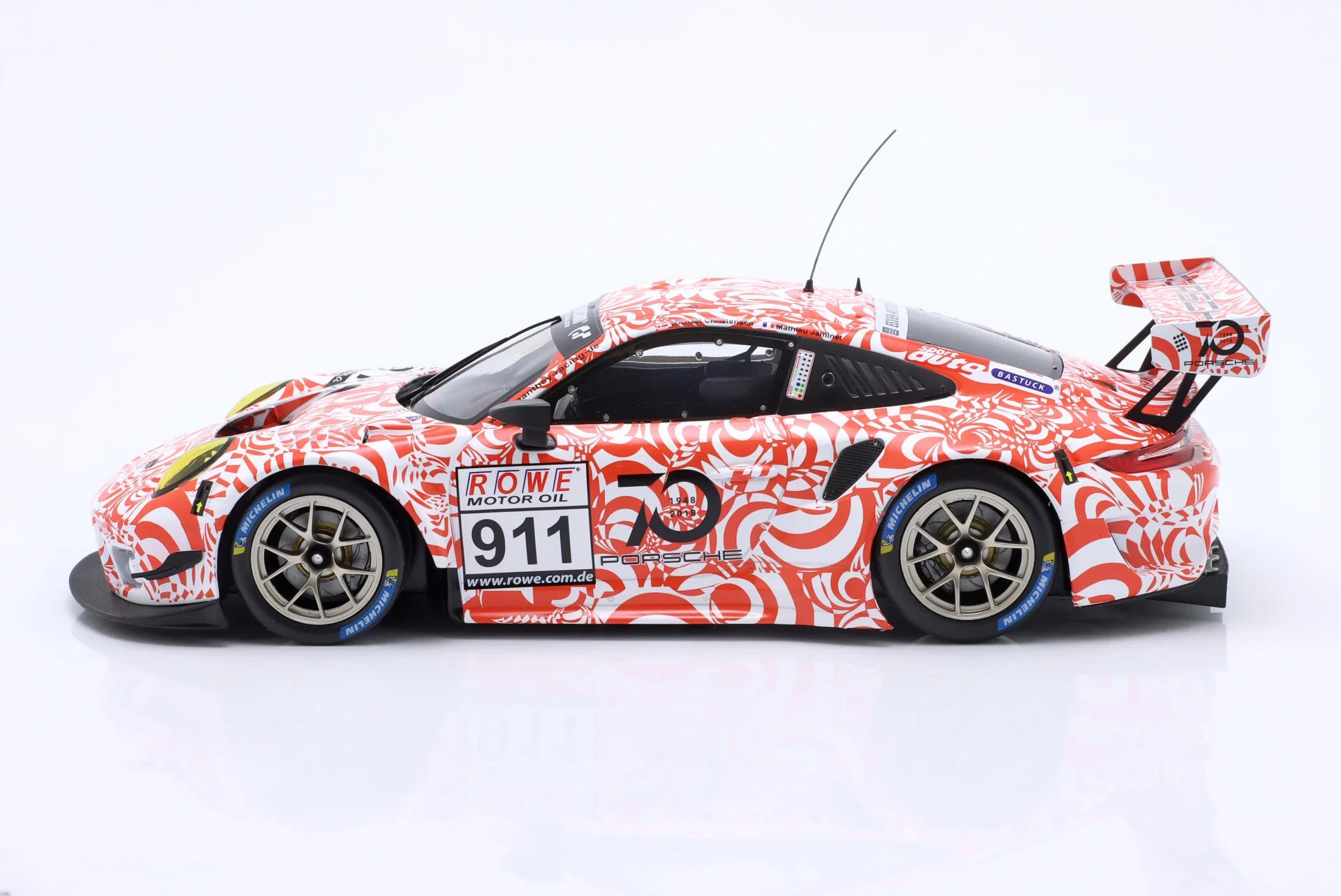 Porsche 911 GT3 R #911 Manthey Racing – VLN 9 Nürburgring 2018 – IXO 1:18 Diecast Model