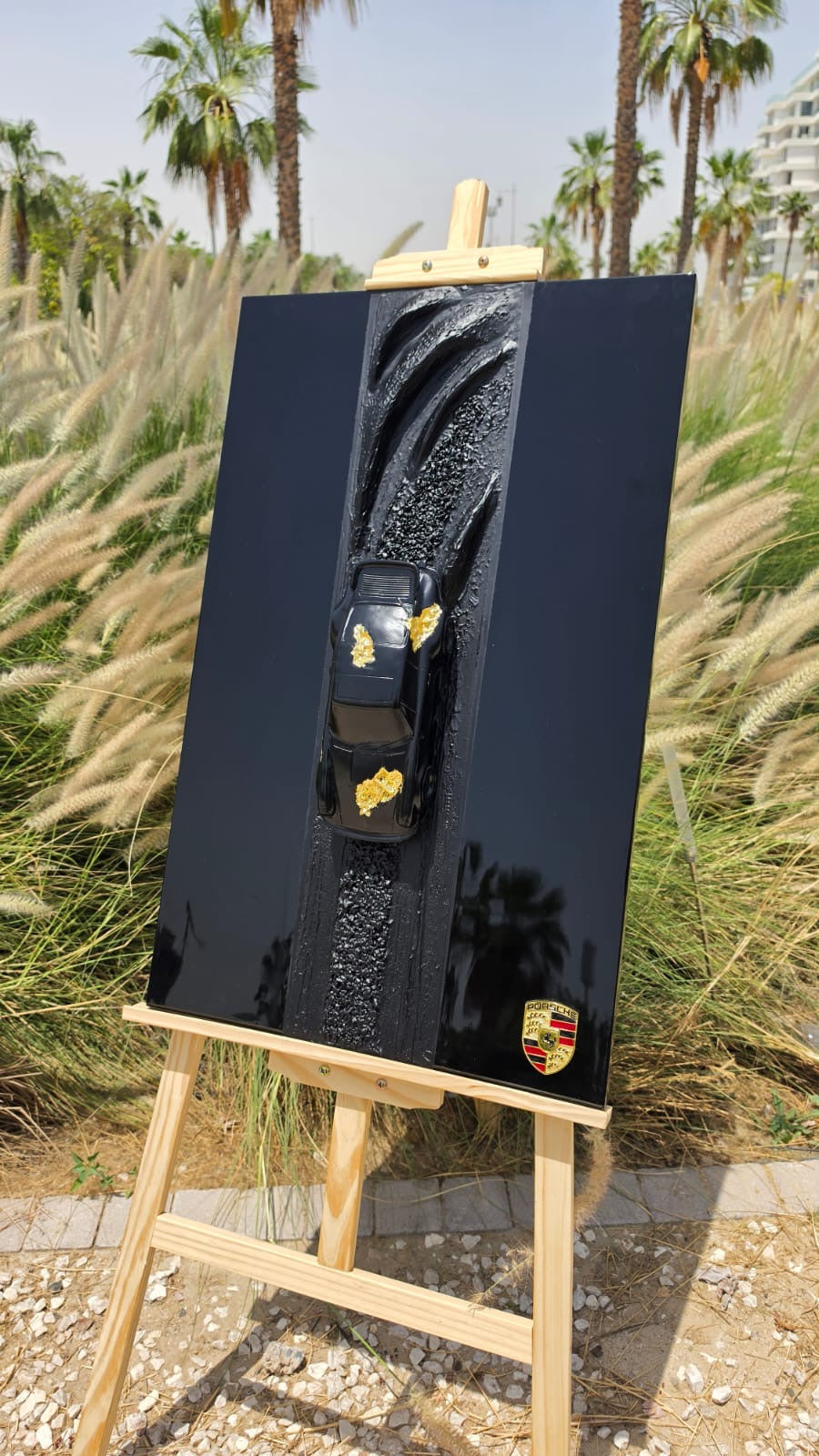 Gilded Legacy – (Porsche 911 – 1:18 Scale)